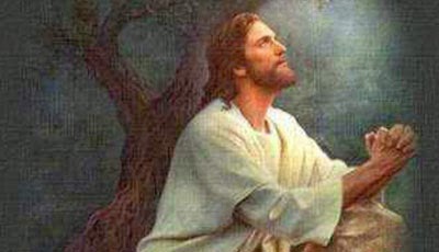 Jesús ora en el huerto